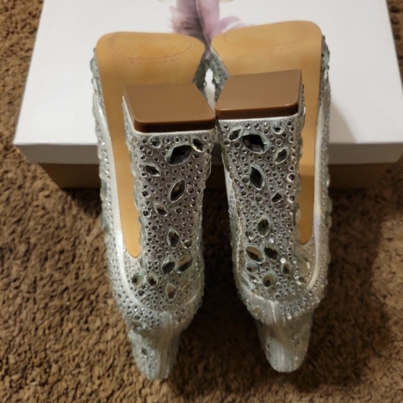 Jessica Simpson Dollyi Silver Blinged Out Rhinestone Platform Ankle Boots - Picture 7 of 12